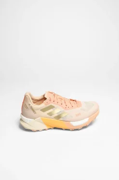 Terrex Agravic Ultra Damen (Weiß/Rosa)